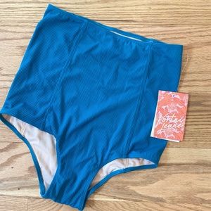 NWT Kortni Jeane extended high-waisted bottoms
